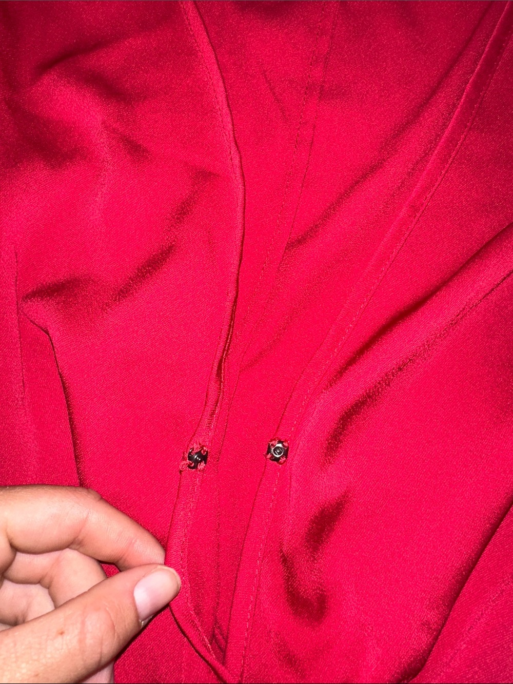 BCBGeneration Red Twist-Front Ruffled Blouse - Picture 3 of 5